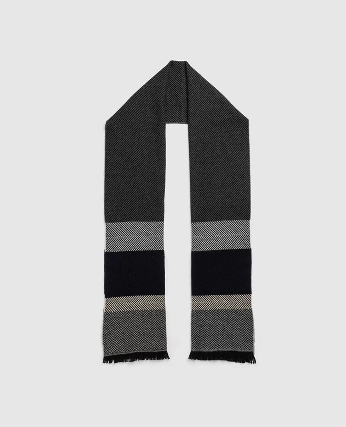 Cheap Rodd & Gunn Danieals Terrace Scarf Grigio